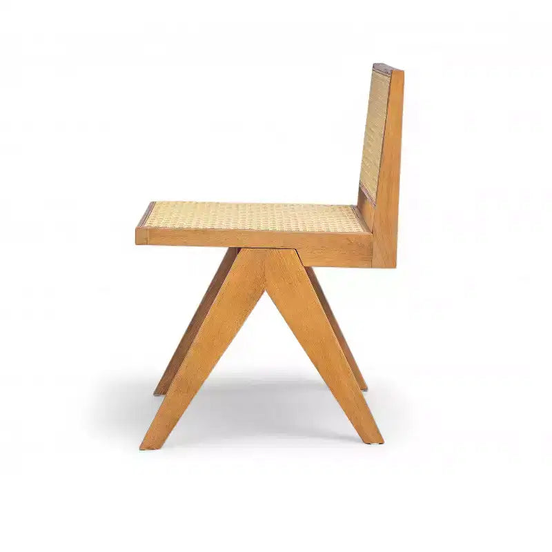 Armloser Esszimmerstuhl aus Kautschukholz und Rohrgeflecht mit V-förmigen Beinen, 2er-Set, Naturstil