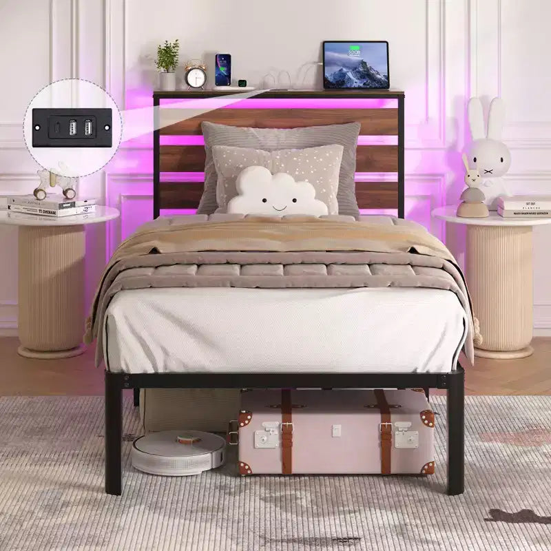 Metall-Plattformbettgestell Twin mit RGB-LED-Beleuchtung, Ladestation und 30 cm Stauraum unter dem Bett