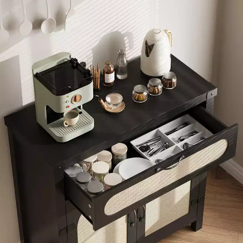 29.9'' Kleiner Rattan-Buffetschrank mit Stauraum, Küchen-Kaffeebar-Schrank mit Türen und Schublade, Sideboard mit verstellbaren Einlegeböden und Griff