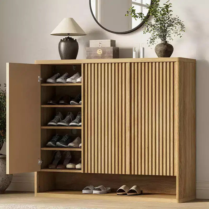 46 Zoll Holzschuhschrank mit geriffelter Tür – Verstellbarer Stauraum fasst 30-35 Paar für Eingangsbereich & Wohnzimmer