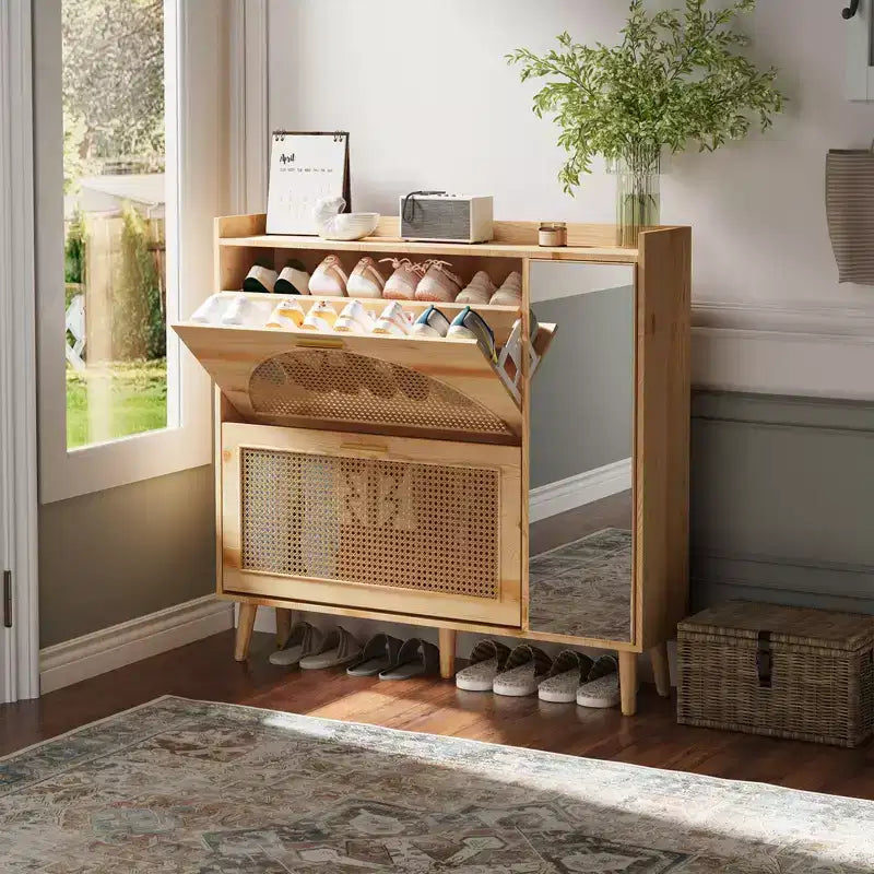 Schuhschrank aus Rattan mit Spiegel, 2 Klappfächern und verstellbaren Einlegeböden, Bauernhaus-Stil für den Eingangsbereich