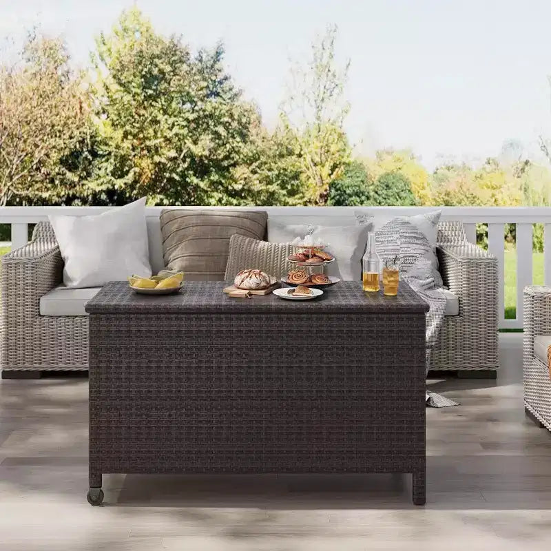125 Gallon Outdoor Wicker Deck Box, wetterfeste wasserdichte Terrassenaufbewahrungsbox mit PE-Rattan-Finish und Stahlrahmen, für Kissen, Gartenwerkzeuge