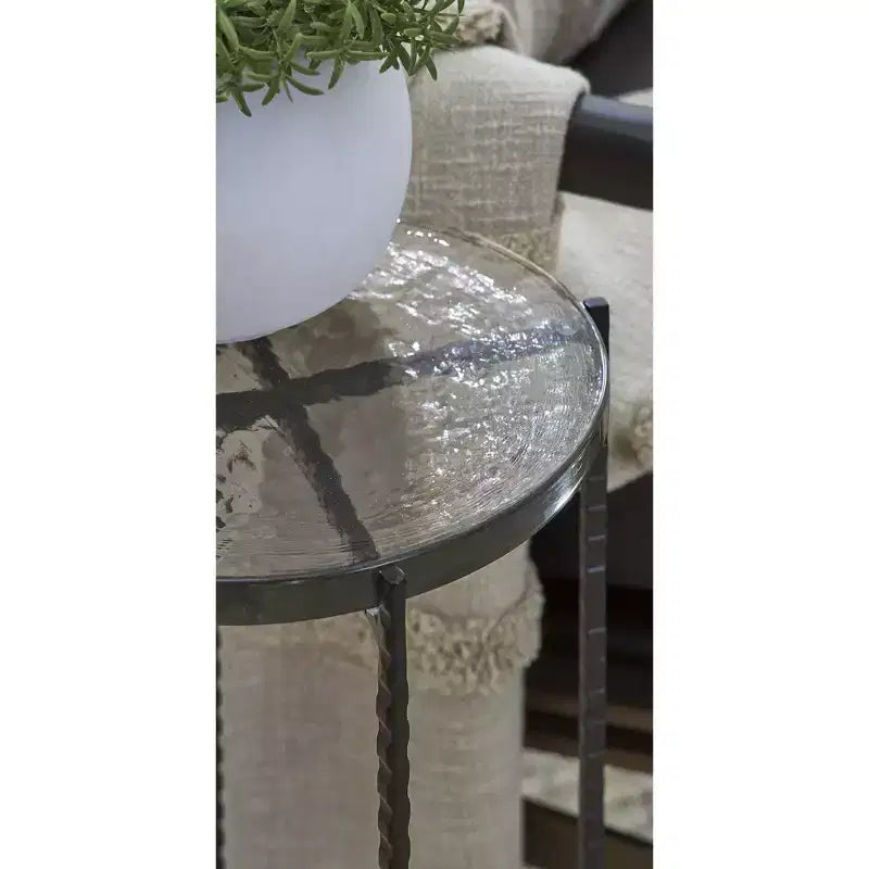 Runder Beistelltisch mit Akzenten, Tischplatte aus klarem Gussglas & schwarz gemusterter Metallrahmen, 26,7 cm x 61,6 cm